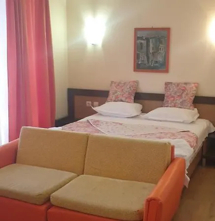 Стаи И Студия La Rose Casa de hóspedes