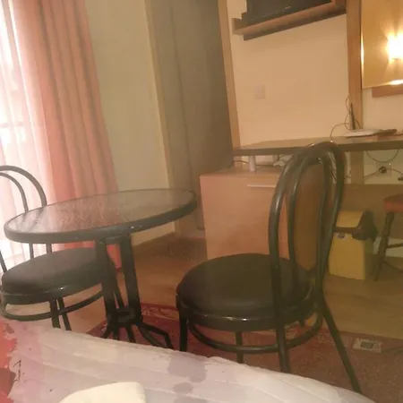 Стаи И Студия La Rose Casa de hóspedes Sozopol